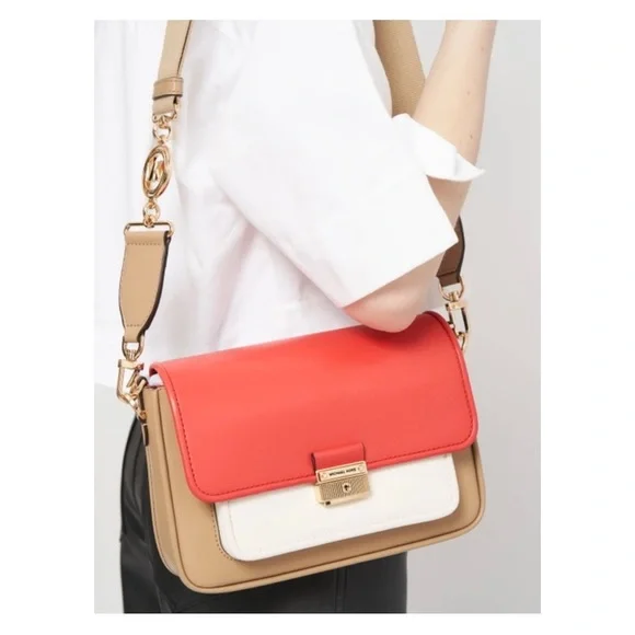 NWT Michael Kors Crossbody Bag - Picture 3 of 7